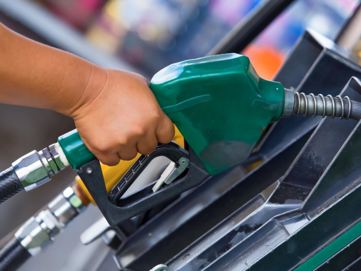 precio de la gasolina hoy viernes 5 de abril del 2024, ¿dónde sale más barata?