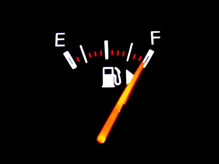 precio de la gasolina hoy lunes 8 de abril del 2024, subió el litro?