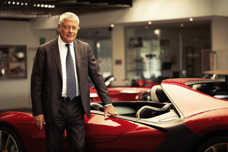 murió paolo pininfarina, presidente de la firma italiana de diseño de autos de lujo
