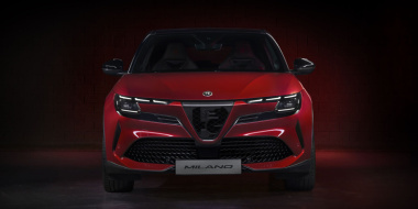 Italia critica duramente a Alfa Romeo por poner el nombre de Milano a su nuevo eléctrico