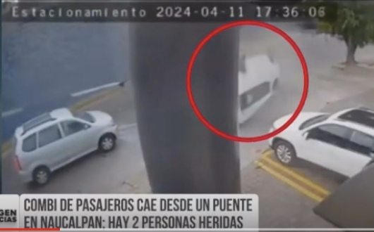 video: combi cae de puente y aplasta a camioneta en naucalpan; chofer iba borracho