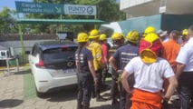 córdoba: capacitación para bomberos sobre incendios en autos eléctricos