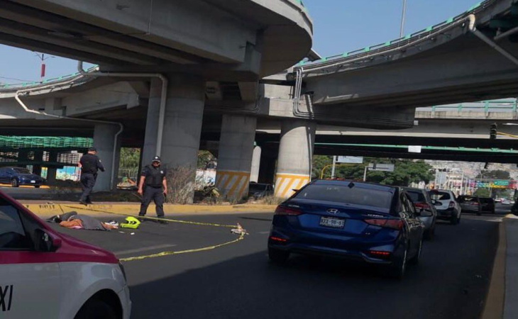 muere mujer tras derrapar la motocicleta en la que viajaba en la autopista méxico-pachuca