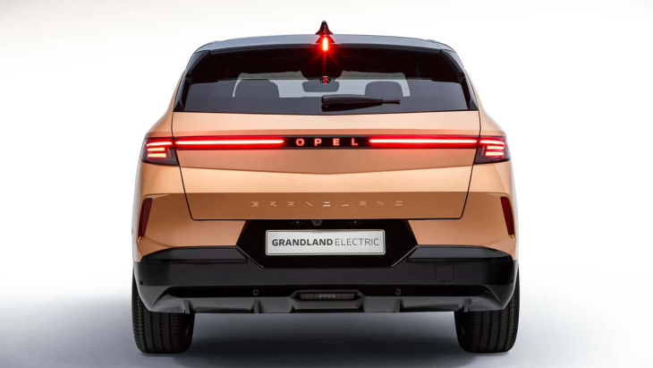 opel grandland electric 2024: autonomía de 700 km