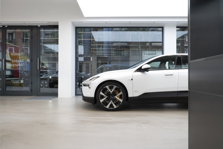la marca sueca presenta el nuevo suv coupé con hasta 600 km de autonomía, el polestar 4