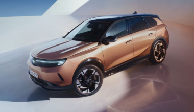 El nuevo Opel Grandland quiere ser protagonista entre los SUV medianos ¿podrá con el Nissan Qashqai?