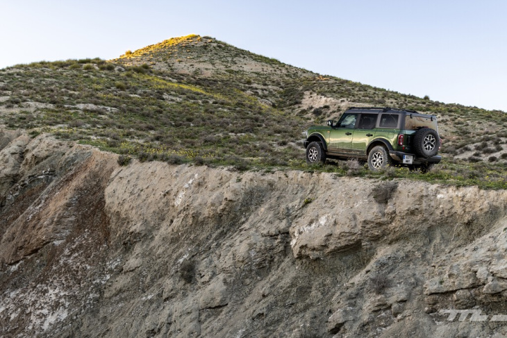 probamos el ford bronco: un todoterreno ultraefectivo que te hará dudar si realmente quieres un jeep wrangler