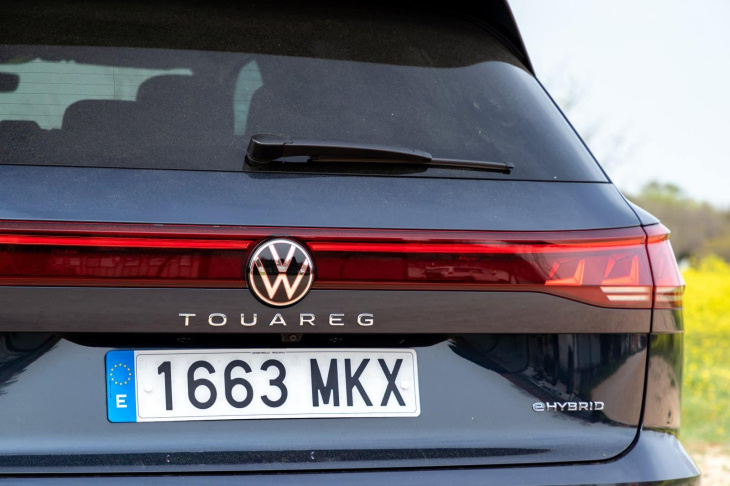 prueba volkswagen touareg ehybrid 3.0 v6 tsi 381 cv: ¿compensa frente al diésel?