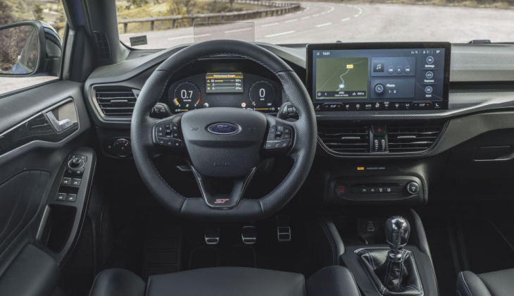 si quieres un deportivo compacto muy personalizable, el nuevo ford focus st edition es tu coche