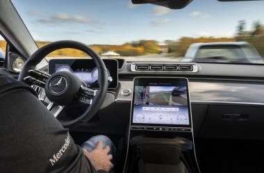 Otro batacazo para Tesla: Mercedes ya vende en EEUU coches más autónomos que el Autopilot