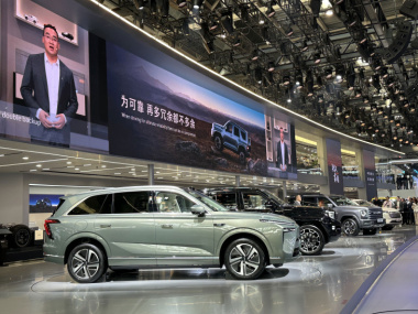 Una avalancha de autos eléctricos chinos arrasa con el Auto Show de Beijing