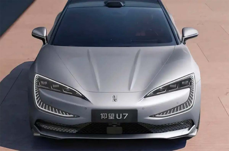 presentado oficialmente el yangwang u7, la marca premium de byd, en el auto china 2024