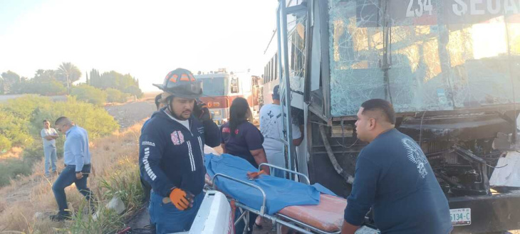 choque deja más de 20 heridos sobre la carretera torreón-san pedro