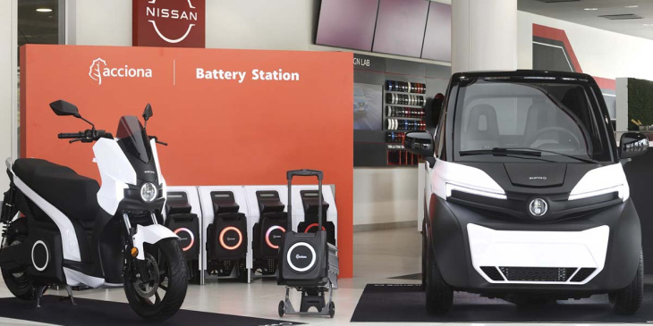 acciona anuncia una asociación con nissan para distribuir su coche eléctrico