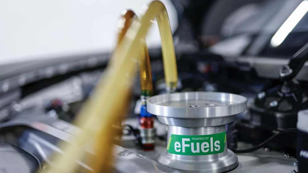 porsche compite con el nuevo e-fuel, combustible casi neutro en carbono